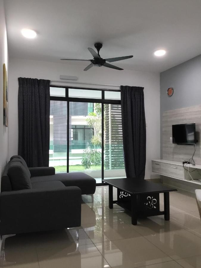 The Meadow Park Appartement Kampar Buitenkant foto
