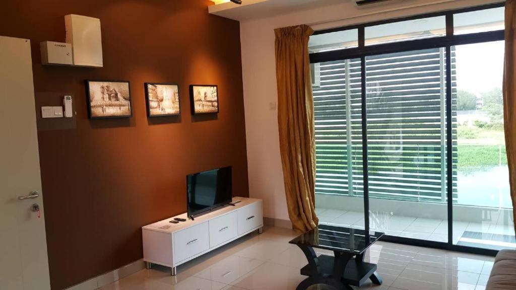 The Meadow Park Appartement Kampar Buitenkant foto